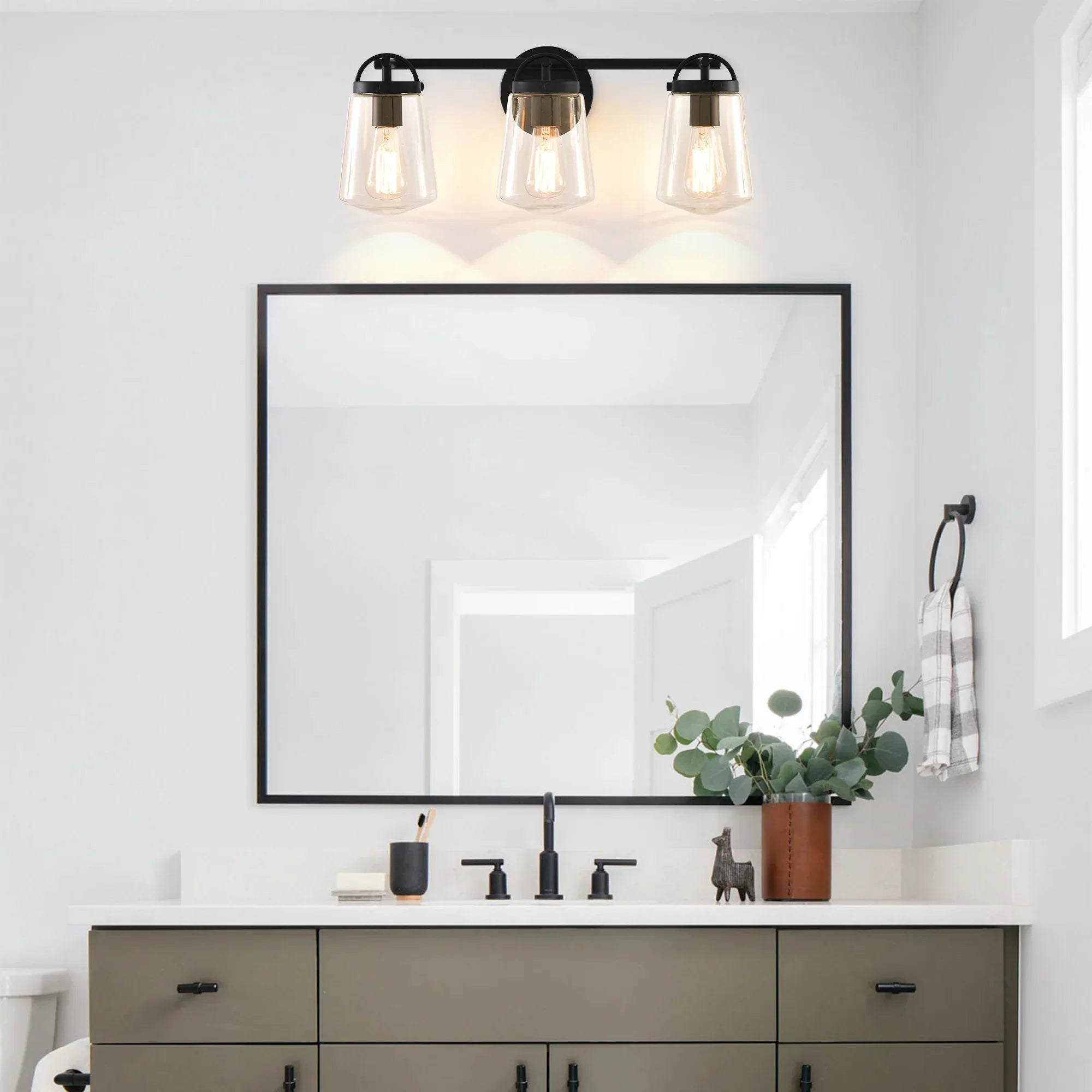 21" Antonia 3-Light Mirror Vanity Light - IPLUS Lighting