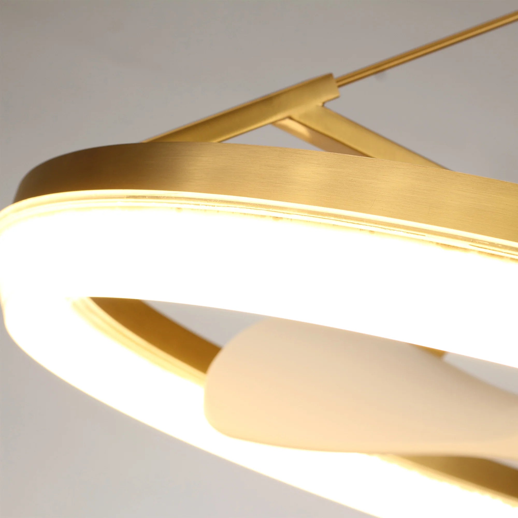 30" Mona Golden Fandelier