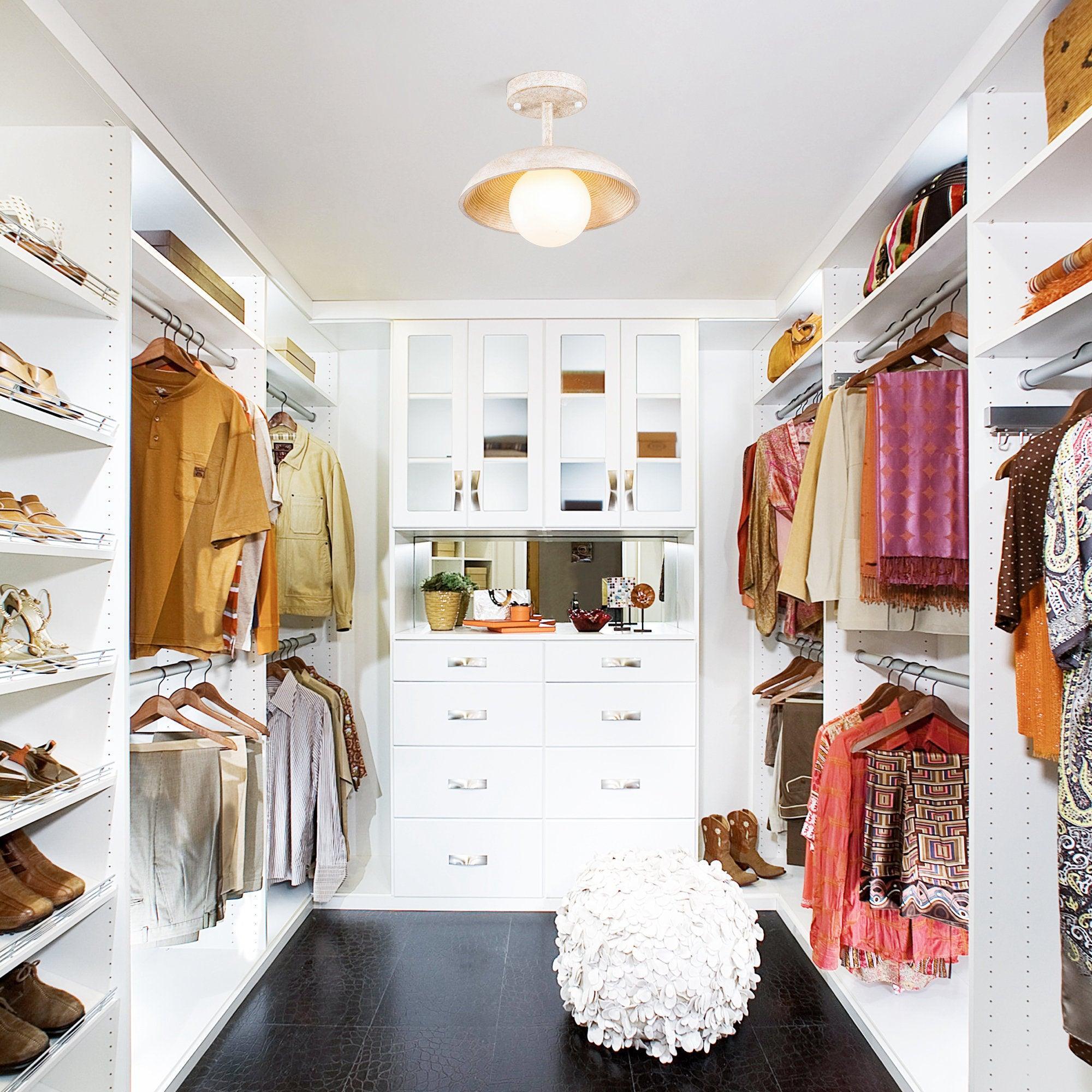 Farmhouse Iron 1-Light Pendant Light