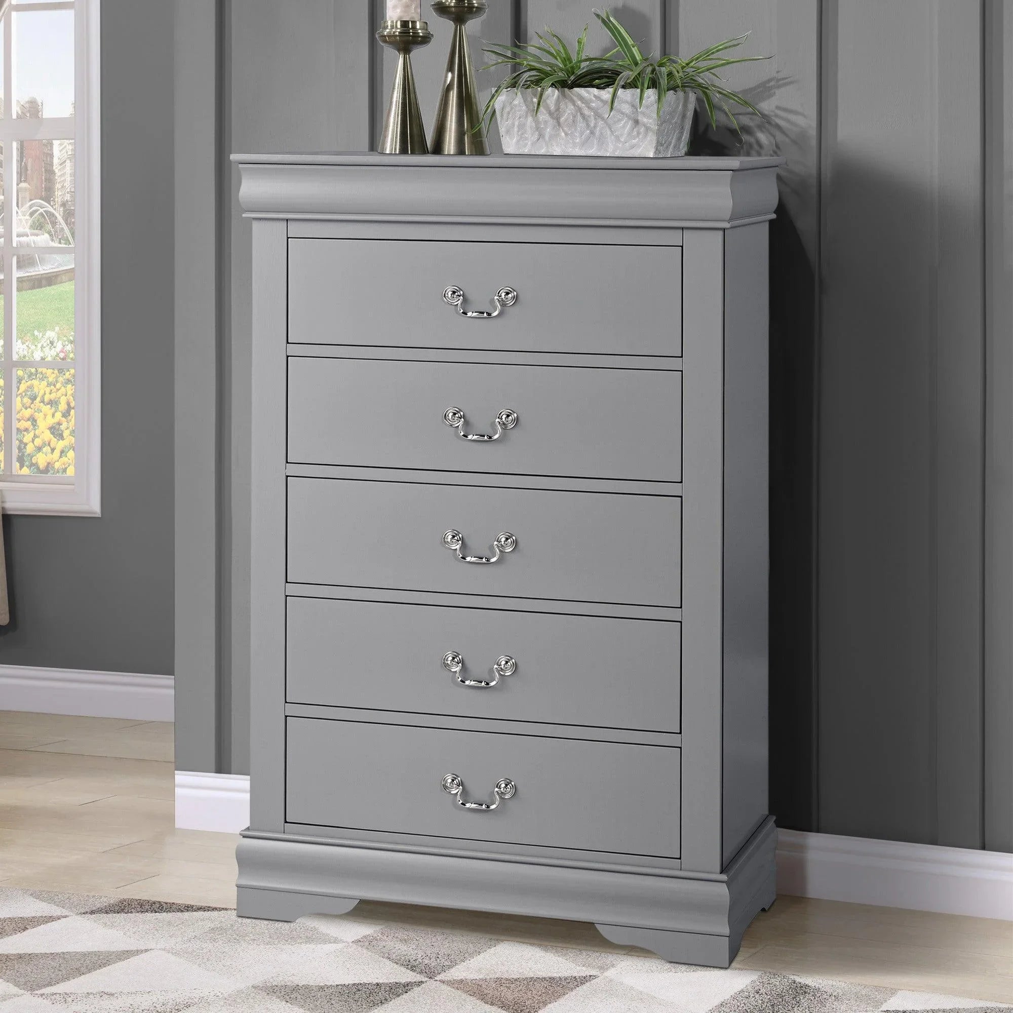 Transitional 5-Drawer Dresser Chest with Classic Bracket Feet