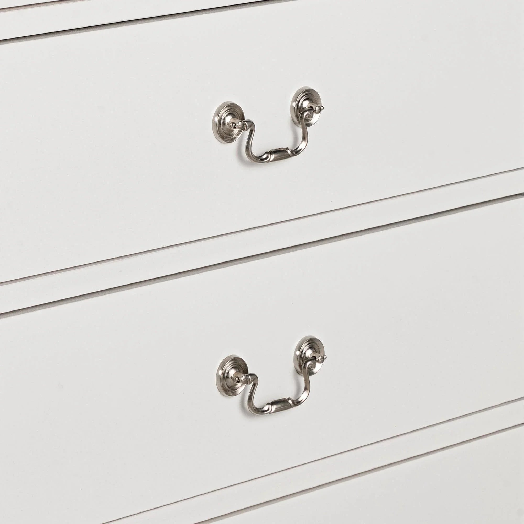 Transitional 5-Drawer Dresser Chest with Classic Bracket Feet