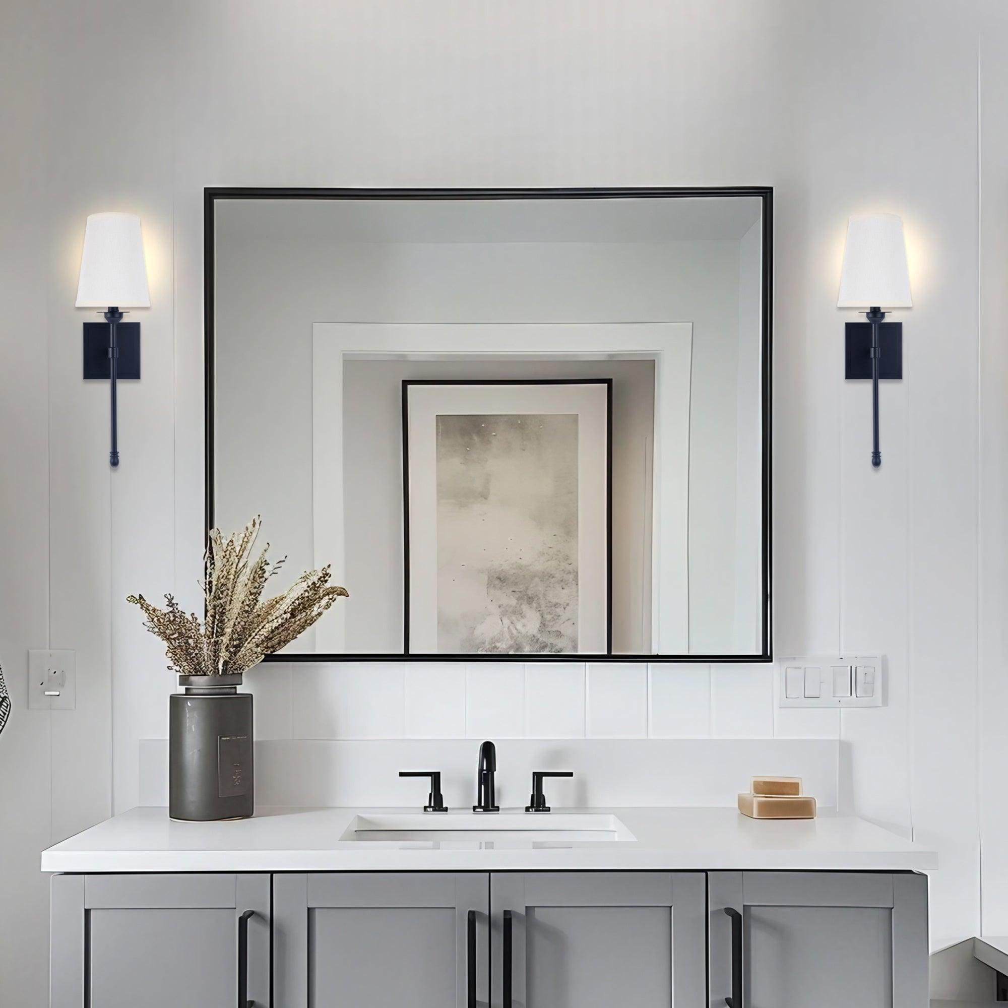 Manor Modern Traditional 1-Light Wall Sconce