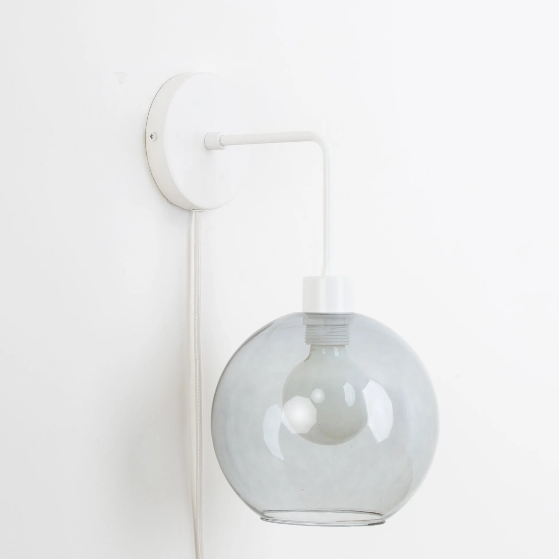 Plug-In Bend Solo 8in Globe Sconce