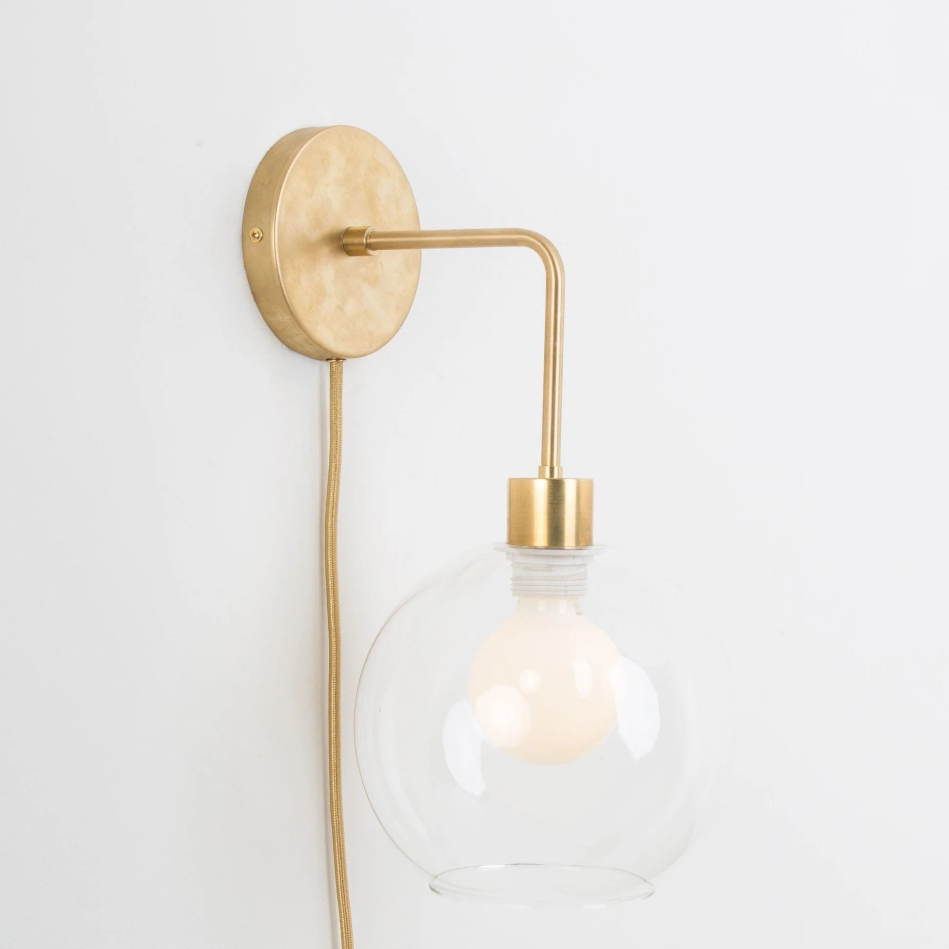 Plug-In Bend Solo 8in Globe Sconce