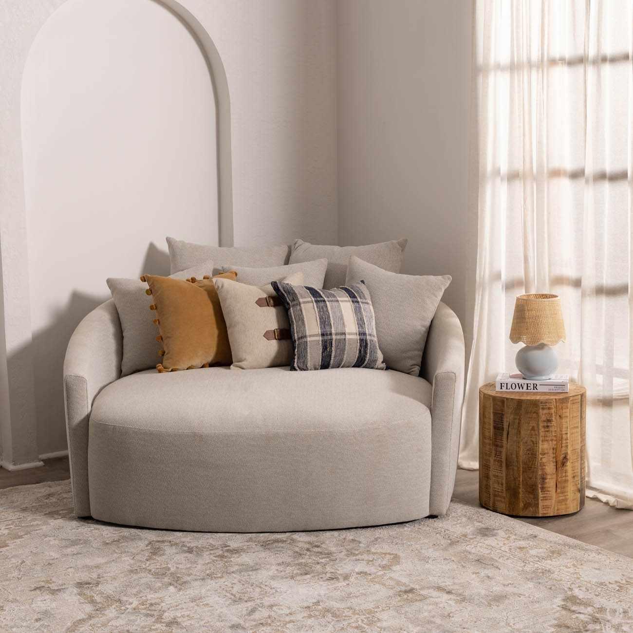 Theisseil Light Blue Table Lamp - IPLUS Lighting